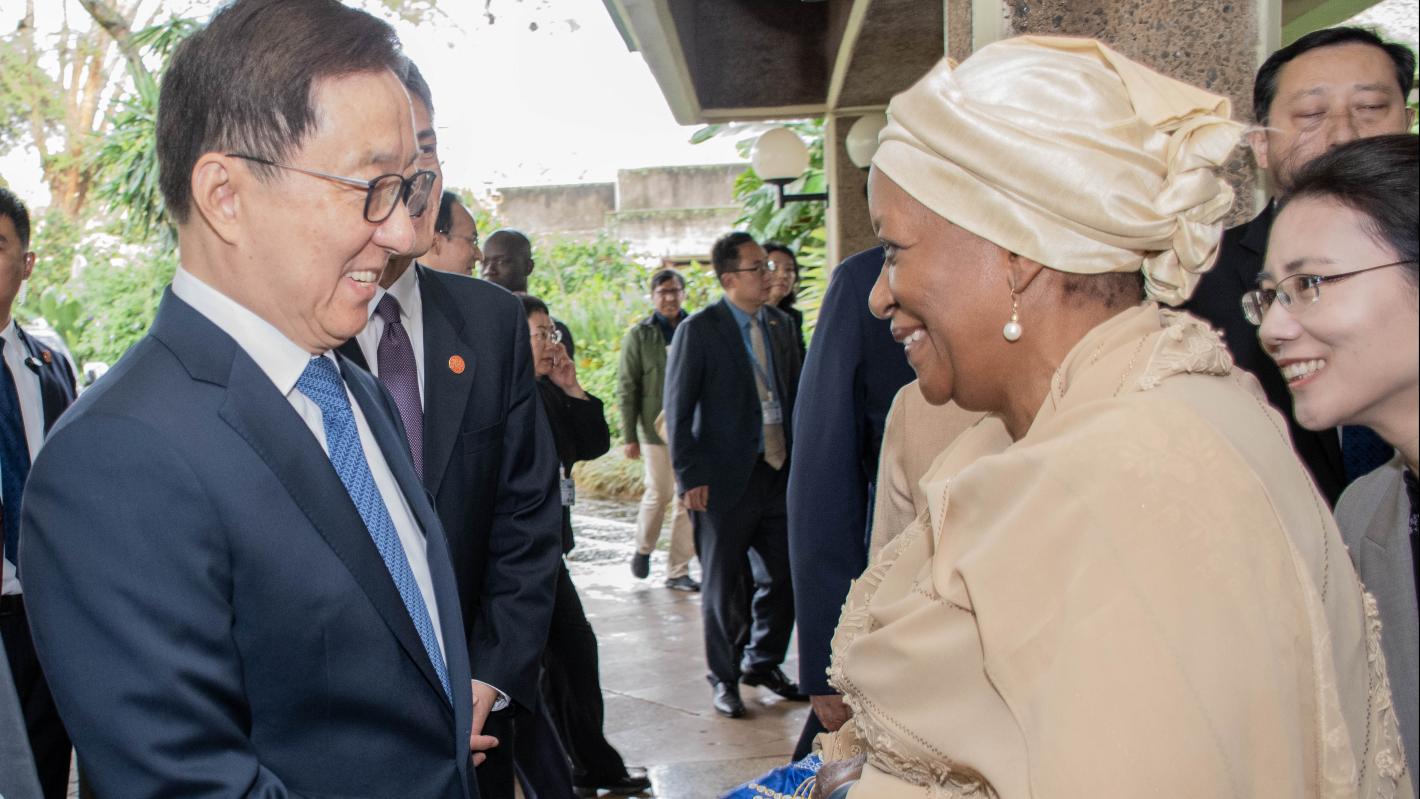 Under-Secretary-General Zainab Hawa Bangura welcoming H.E Mr Han Zheng, the Vice President of the People’s Republic of China, during his official visit to Kenya. 